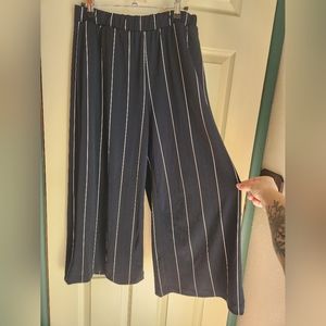 Wide leg pants